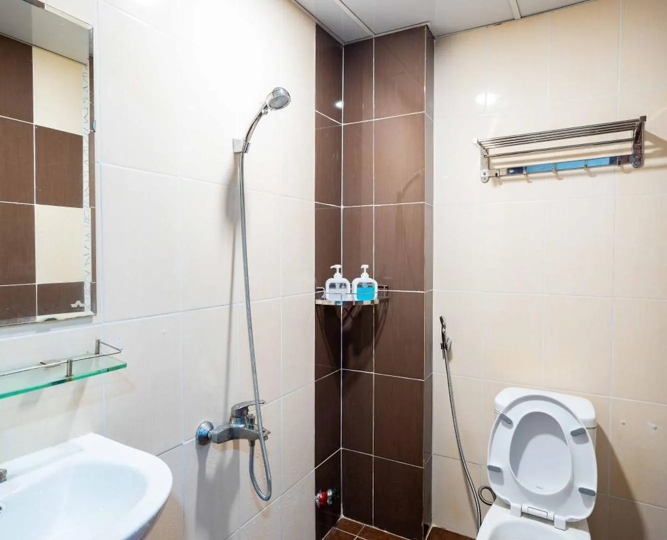 Grad Tuan Viet Hotel Ho Chi Minh City 0*,  Vietnam