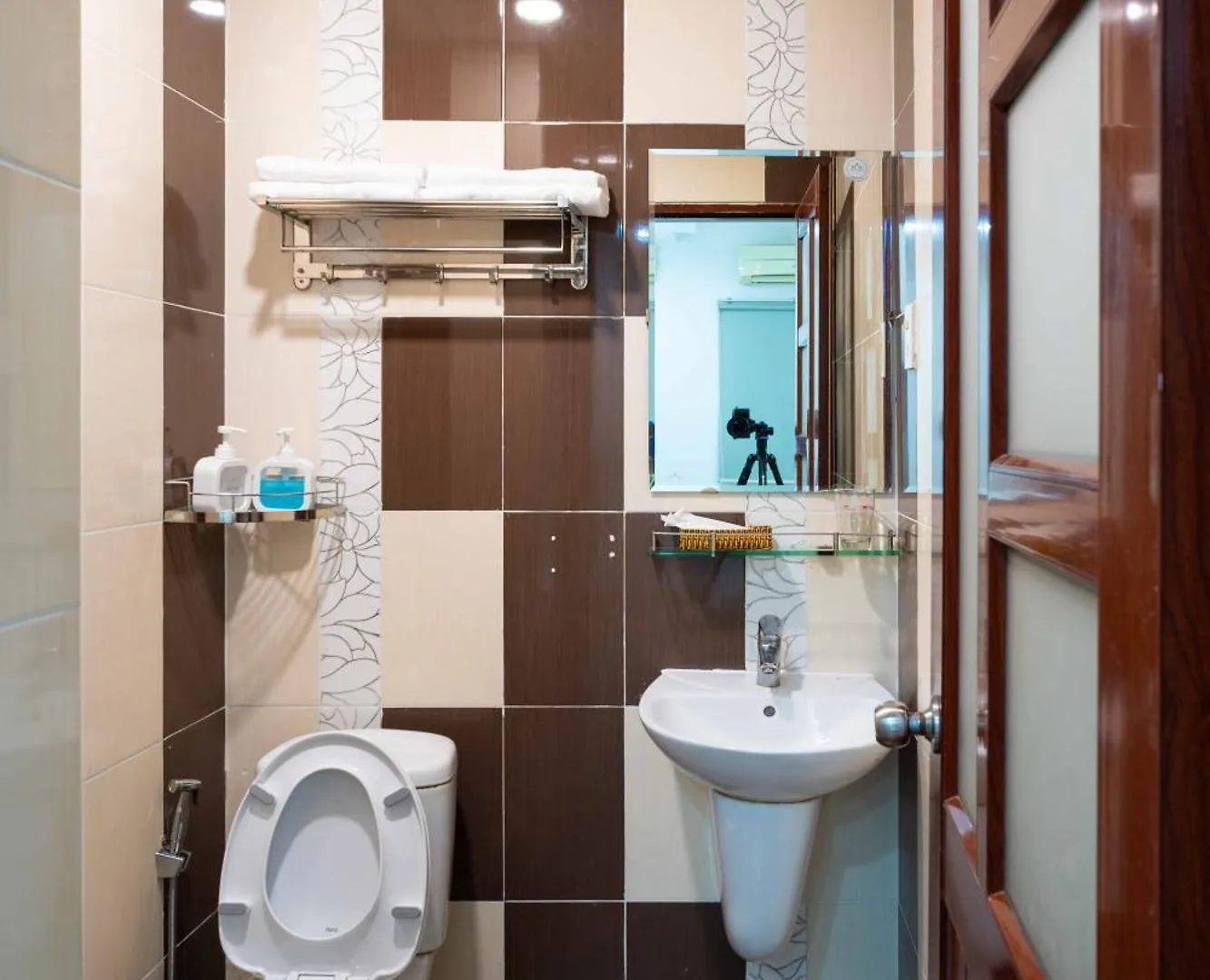 Grad Tuan Viet Hotel Ho Chi Minh City